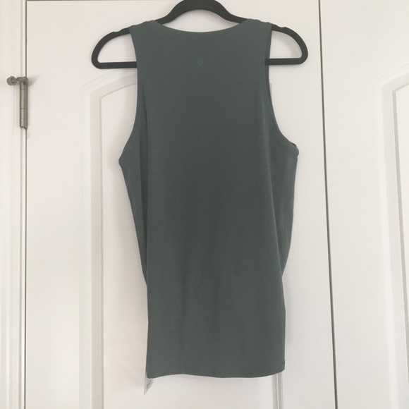 🚫SOLD🚫Lululemon Knot A Problem Tank (4) - Picture 3 of 4